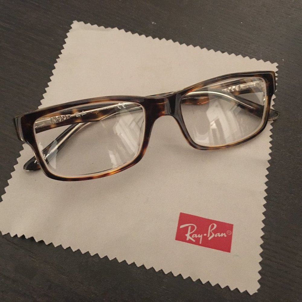 Ray Ban frames for prescription lenses in Tortoiseshell